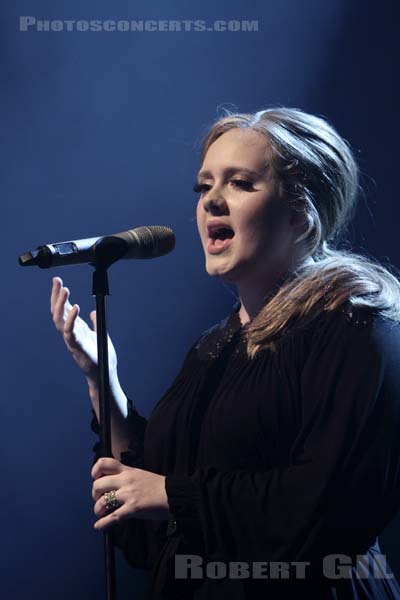 ADELE - 2011-04-04 - PARIS - La Cigale - 